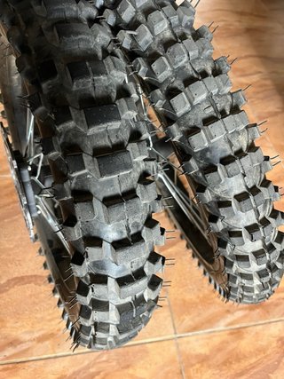 Ruedas llanta y neumáticos Pitbike