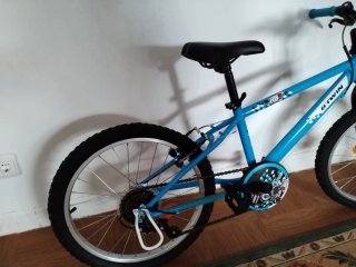 Bicicleta B'TWIN azul 7-8 años