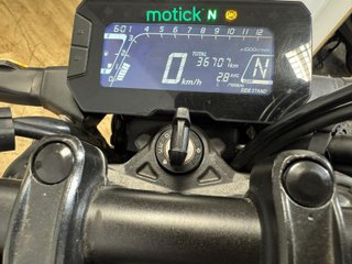 HONDA CB 125 R