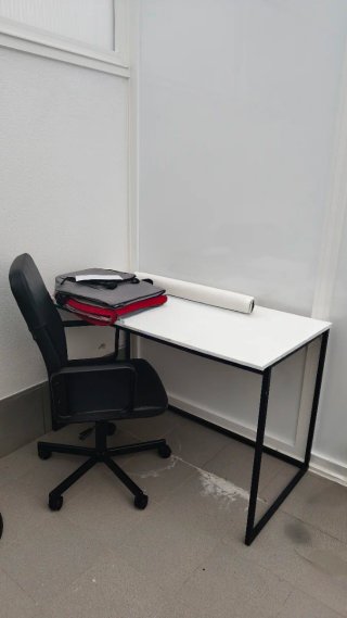 Mesa de trabajo de 120x60+Sillón