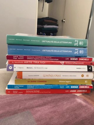 Libri scuole superiori