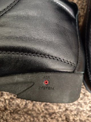 Botines de piel negros