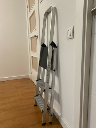 Escalera Plegable de Aluminio