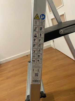 Escalera Plegable de Aluminio