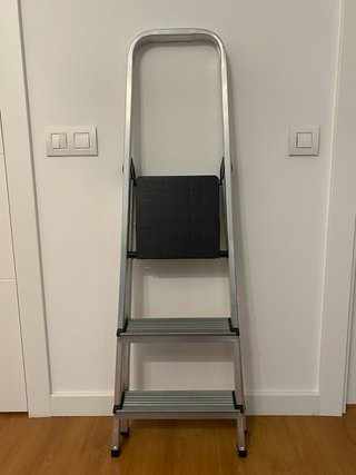 Escalera Plegable de Aluminio