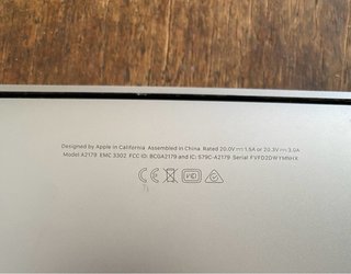 MacBook Air 13" 2020 i5/8GB/256GB