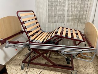 Cama Geriátrica Eléctrica con Barandillas