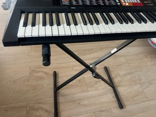 Teclado Yamaha PSR-F51