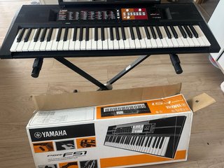 Teclado Yamaha PSR-F51