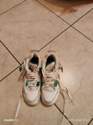 Scarpe Jordan ragazzo bianche e verdi
