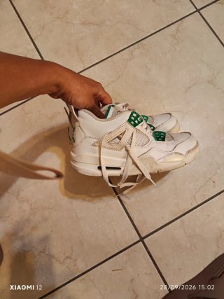 Scarpe Jordan ragazzo bianche e verdi