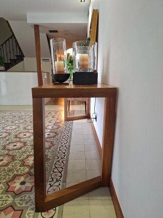 Mesa Consola de Madera de Nogal