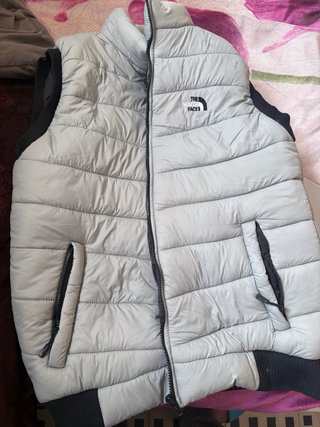 Chaleco The North Face Gris