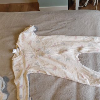 Pijama bebé Zara corazones 12-18 meses
