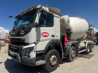 VOLVO FMX 410 HORMIGONERA 8x4