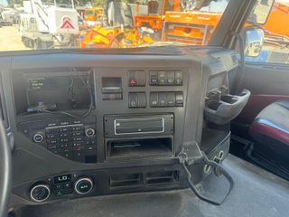 VOLVO FMX 410 HORMIGONERA 8x4