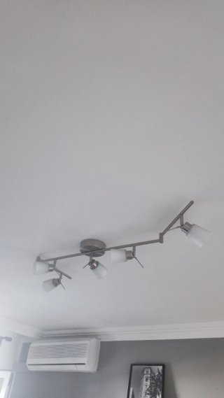Lámpara de techo Ikea 5 focos. Bombillas incluidas