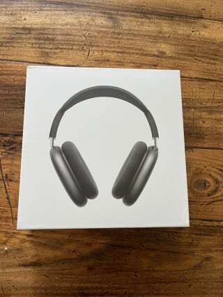 Apple AirPods Max Space Gray