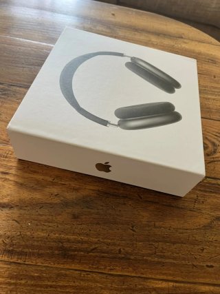 Apple AirPods Max Space Gray