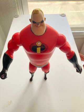 Mr. Increíble Disney Pixar con Voz