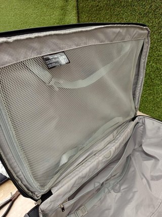 Maleta Base Boost Spinner Samsonite