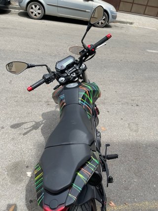 Benelli TNT 125 Negra