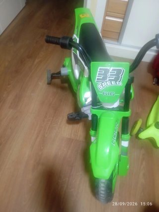 Moto Eléctrica Infantil 12 Motocross con Ruedines