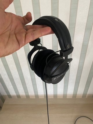 Auriculares Beyerdynamic DT 770 PRO Black Edition