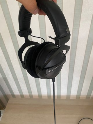 Auriculares Beyerdynamic DT 770 PRO Black Edition