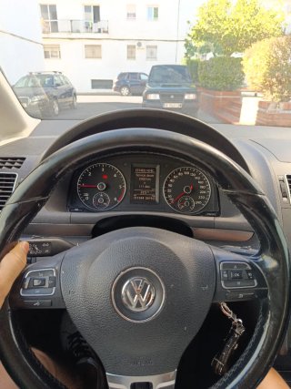 Volkswagen Touran 2011