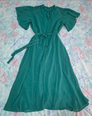 Vestido T-XL Shein con Cinturón, Color verde