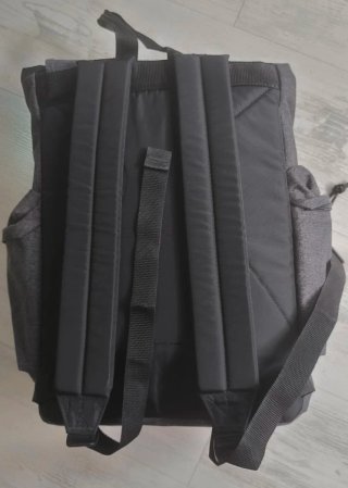 Mochila Eastpak Gris