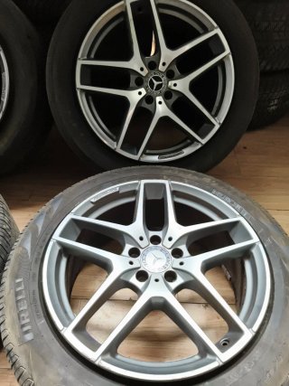 4 Llantas Mercedes originales de AMG con neumático