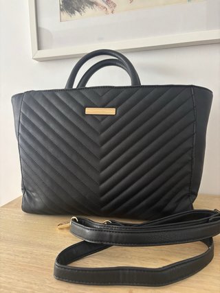 Bolso Negro Acolchado