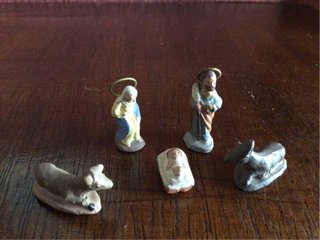 Nacimiento 5 figuras barro 1 cm