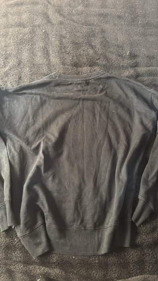 Ellesse | Sudadera Negra Clásica con Logo Bordado