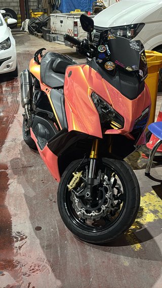 Yamaha TMAX 560 Maxi Scooter
