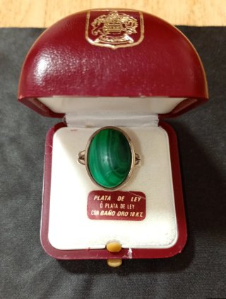 Anillo Antiguo de Plata y Malaquita