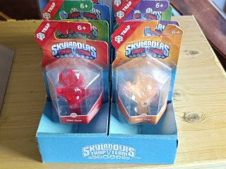12 trappole Nuove Skylanders trap team Red hot tus