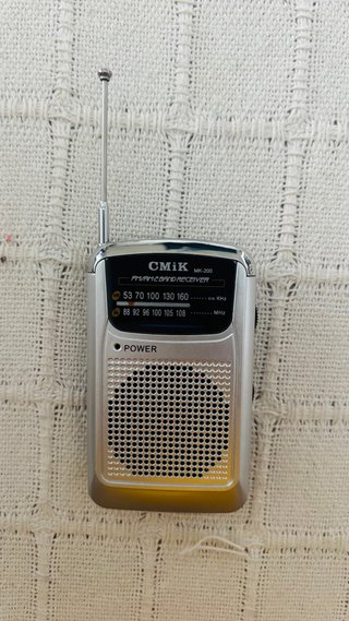 Radio CMiK MK-200 FM/AM Portátil