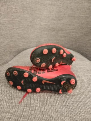 Botas fútbol Nike niño Talla 34