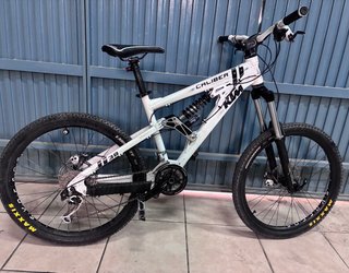 Bicicleta de Descenso KTM Caliber 38