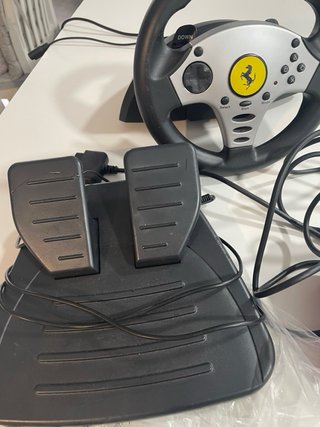 Volante Thrustmaster Ferrari Challenge PS2
