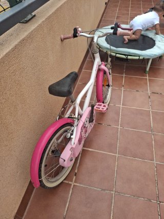 Bicicleta Infantil B'Twin Rosa y Blanca
