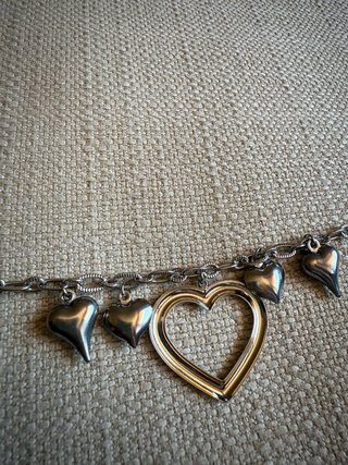 Bracciale con ciondoli a cuore