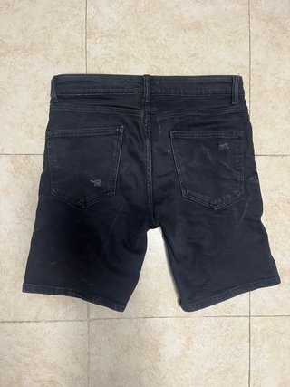 Pantalón vaquero Bershka negro desgastado