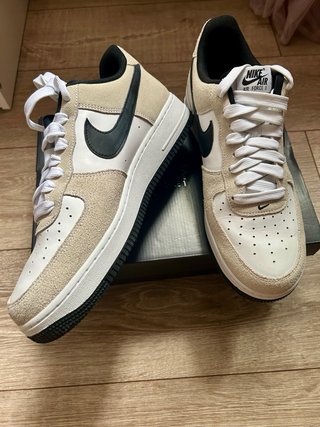 Nike Air Force 1 '07 LV8