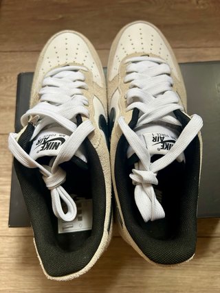 Nike Air Force 1 '07 LV8
