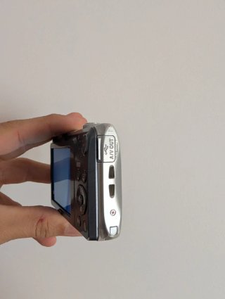 Nikon Coolpix S3700 Wi-Fi 20.1 MP