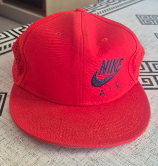 Gorra Nike Air Roja
